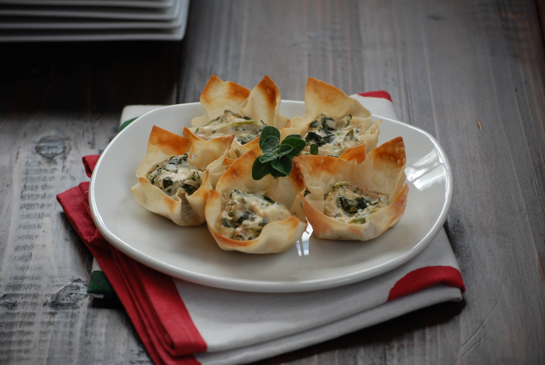 Crab and Spinach Dip Wonton Cups Recipe—Simple Party Appetizer