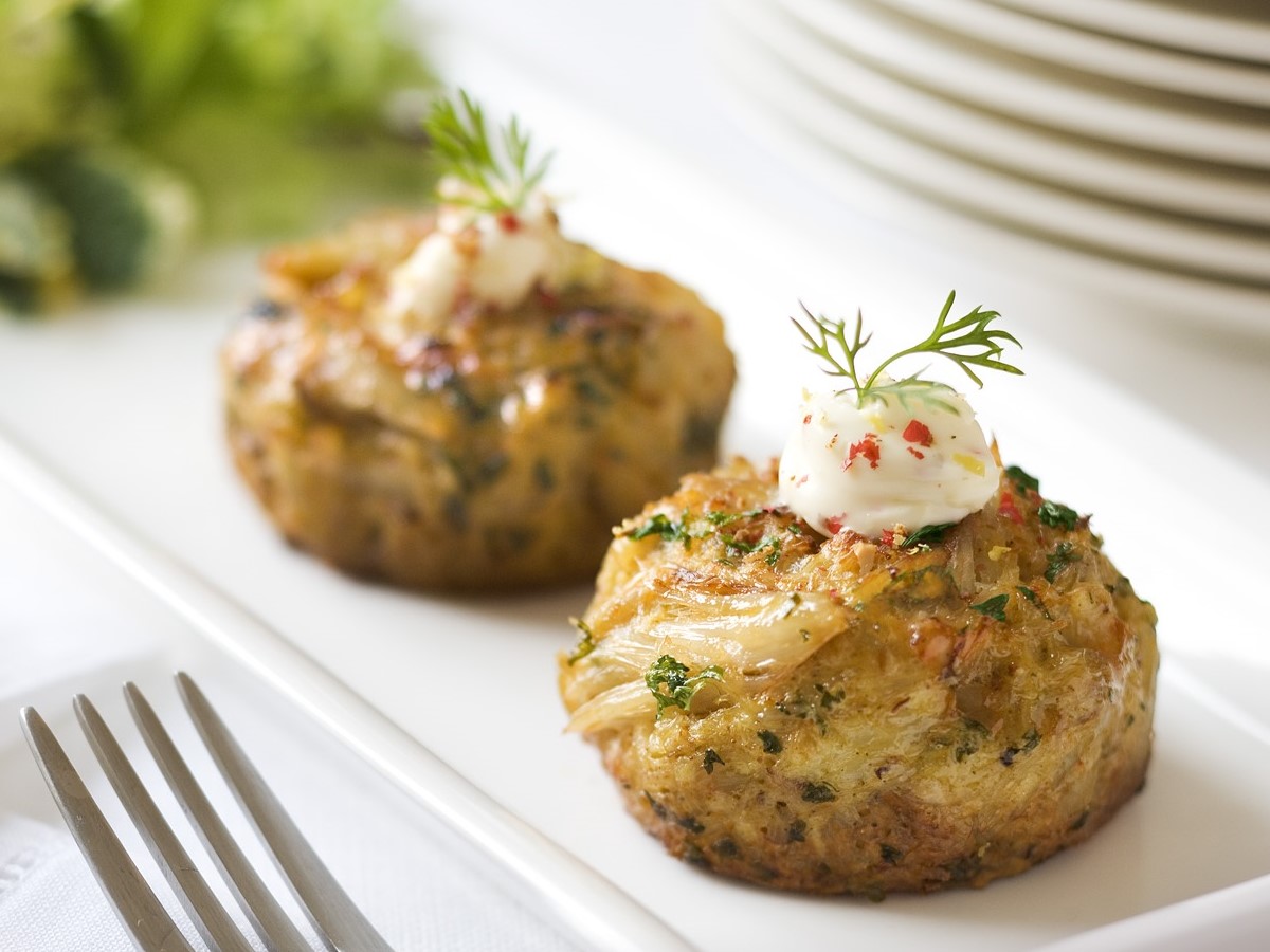 12 3.25 oz Chesapeake Crab Cakes are made with all claw meat