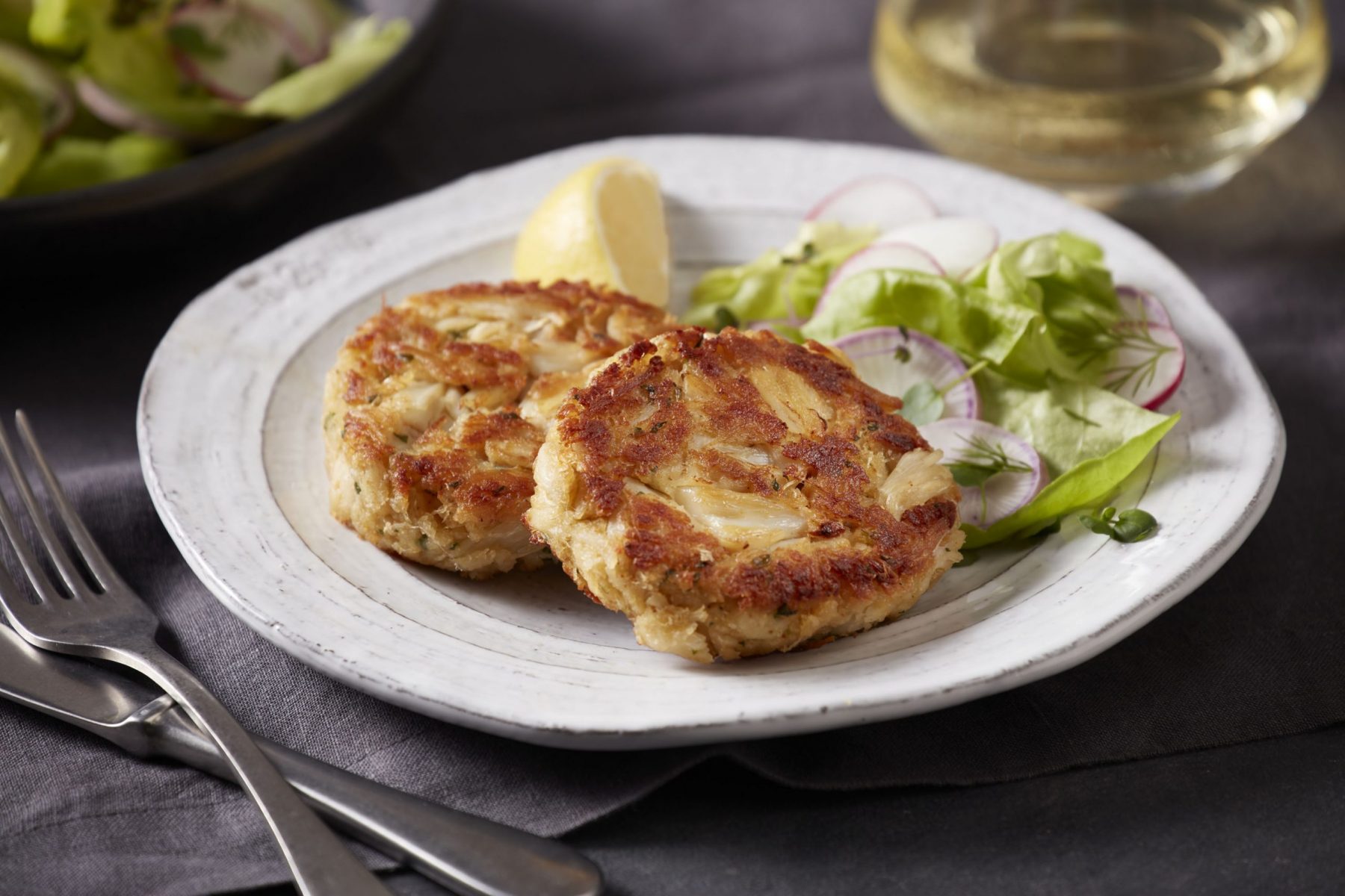 Classic Crab Cakes - Meals, Heels & Cocktails