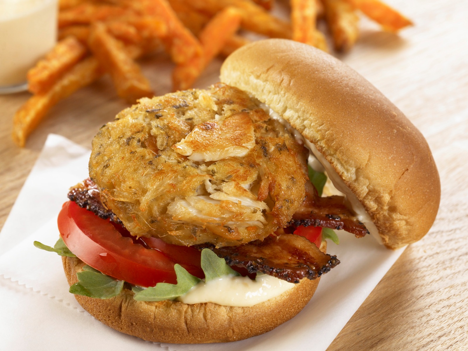 Crab Cake Burger – Leite's Culinaria