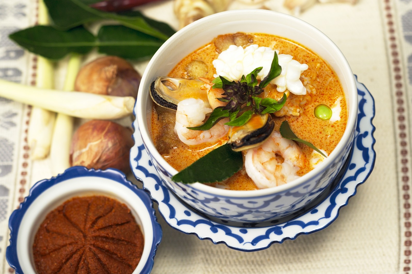 Red Curry Sauce Phillips Foods, Inc.