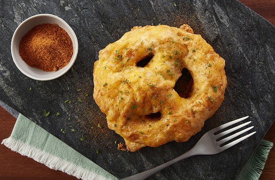 Crab Pretzel, 7 oz.